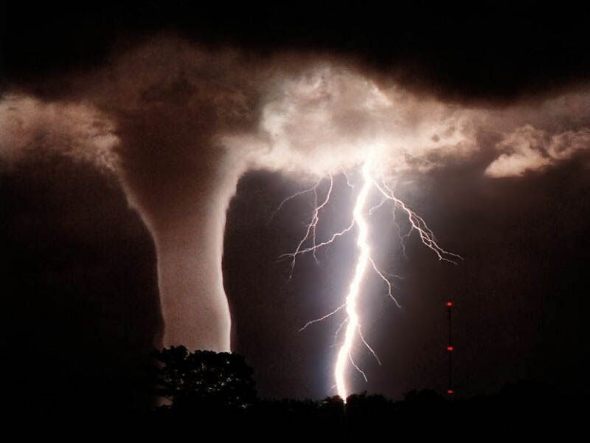 tornado-twister
